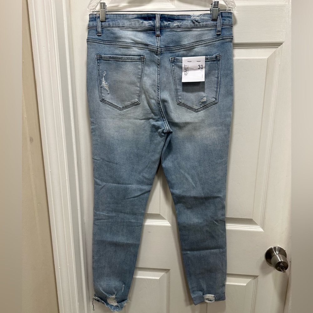 Vervet Distressed Jeans NWT - Picture 2 of 12